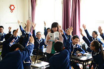 美女和男人日B君谊中学“新初中”